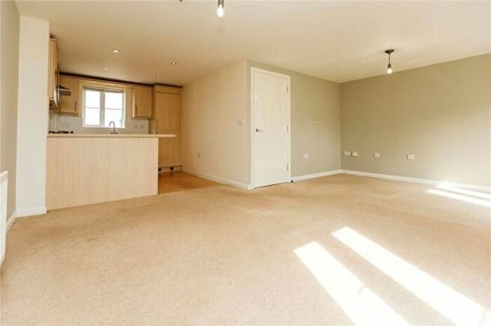 3 Bedroom Semi-Detached House To Rent In Amis Walk, Bristol, BS7