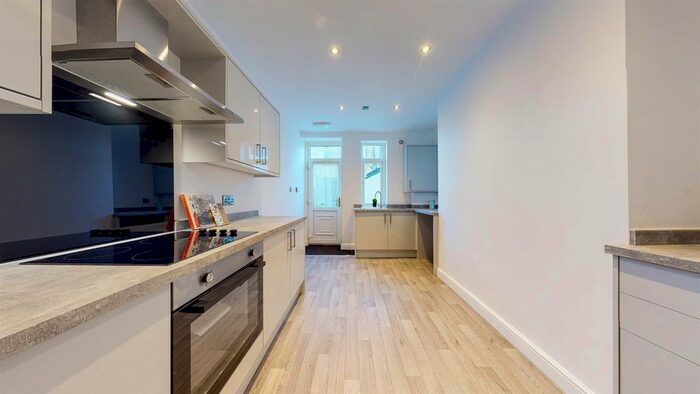 2 Bedroom Flat To Rent In Ramshill Road, Scarborough YO11