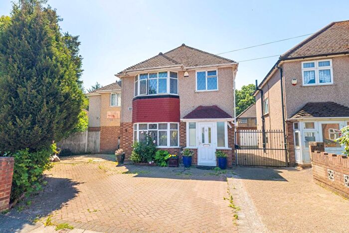 5 Bedroom Detached House For Sale In Blossom Way, West Drayton, UB7