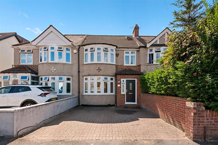 3 Bedroom Terraced House For Sale In Bourne Avenue, Hayes, UB3
