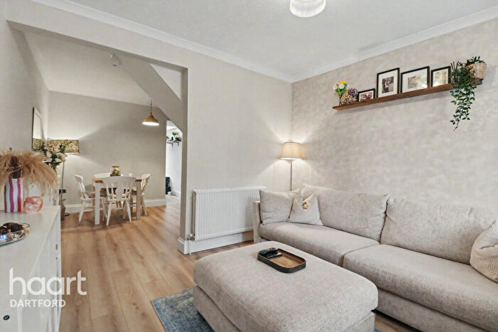 2 Bedroom Terraced House For Sale In Waldeck Road, Dartford, DA1