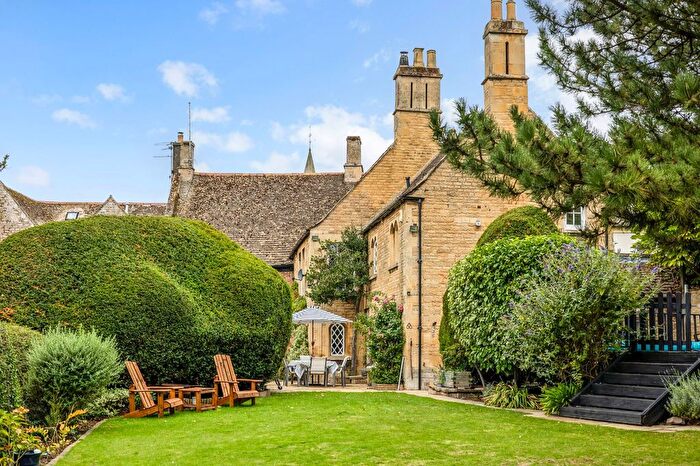 7 Bedroom Terraced House For Sale In Bridge End, Wansford, Peterborough, Cambridgeshire, PE8