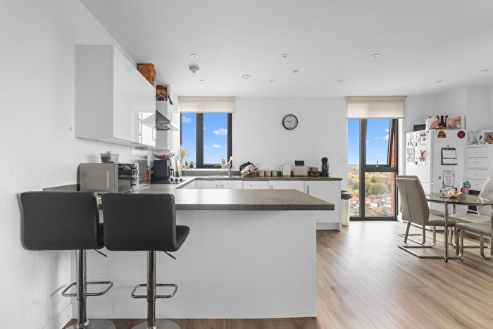 2 Bedroom Flat For Sale In Tavernelle House, Sutton, SM1