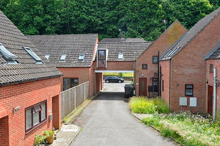 Studio To Rent In Catteshall Lane, Godalming, GU7