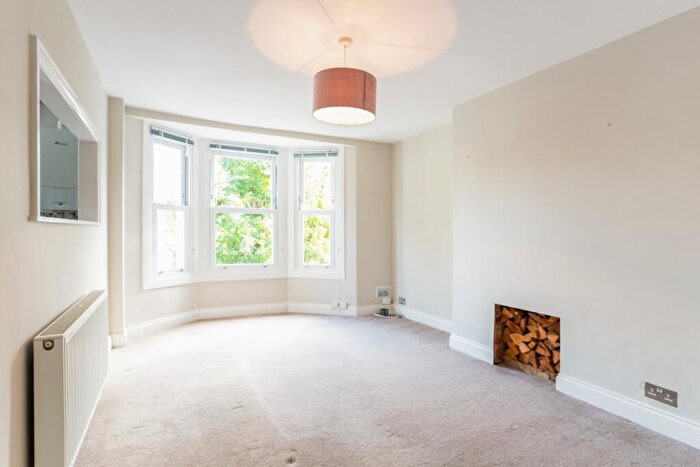 2 Bedroom Apartment To Rent In Sackville Road Hove, BN3