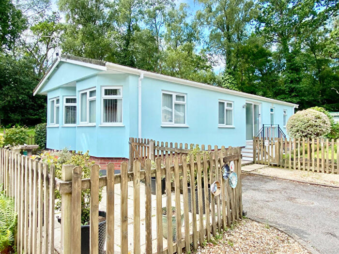 3 Bedroom Park Home For Sale In Silent Woman Park, Wool, Dorset, BH20