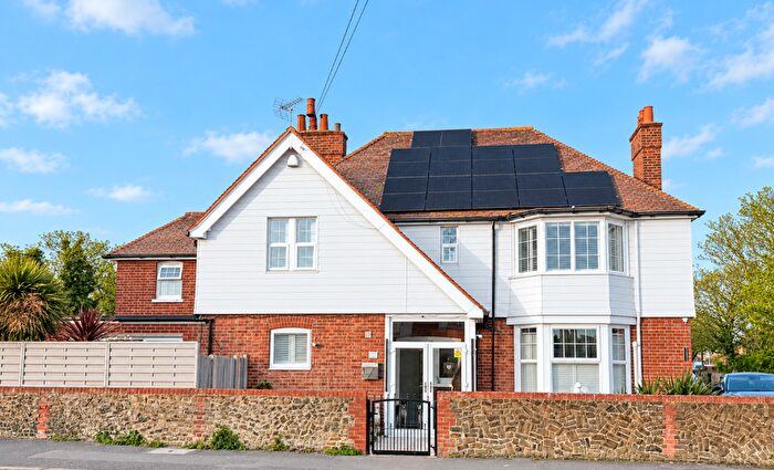 5 Bedroom Detached House For Sale In Hartsdown Road, Margate, CT9