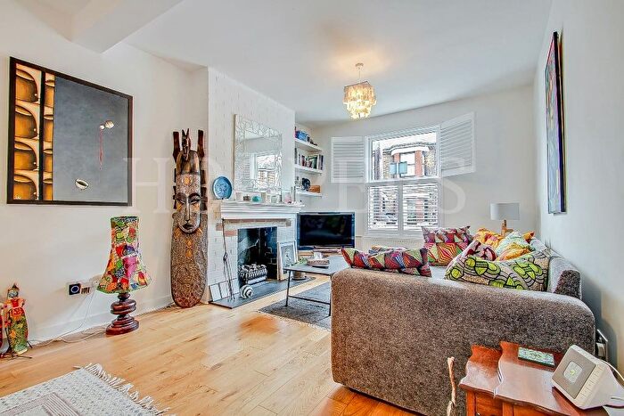 3 Bedroom Terraced House For Sale In Meyrick Road, London, NW10