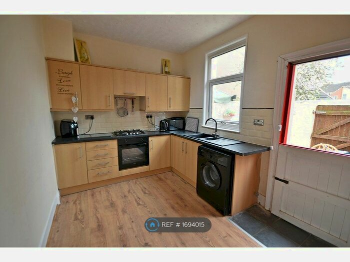 2 Bedroom Terraced House To Rent In Adelaide Street, Fleetwood, FY7