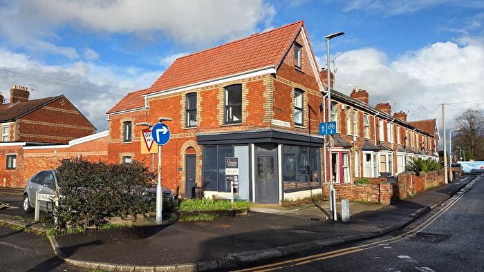 2 Bedroom Flat To Rent In Eastbourne Terrace, Taunton, TA1