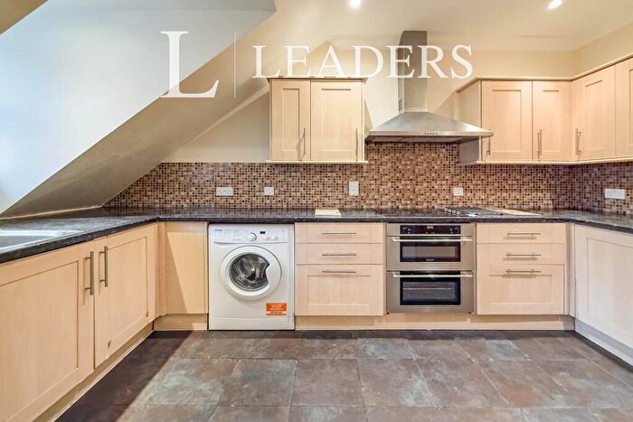 3 Bedroom Apartment To Rent In The Old Maltings, Buckingham, MK18