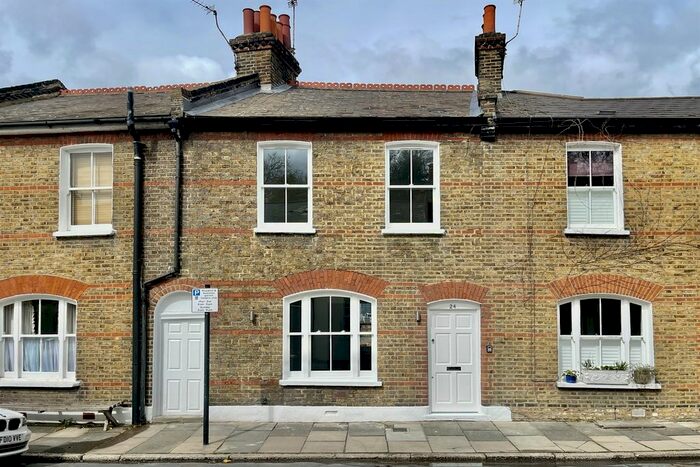 2 Bedroom Property To Rent In Maidenstone Hill, London, SE10