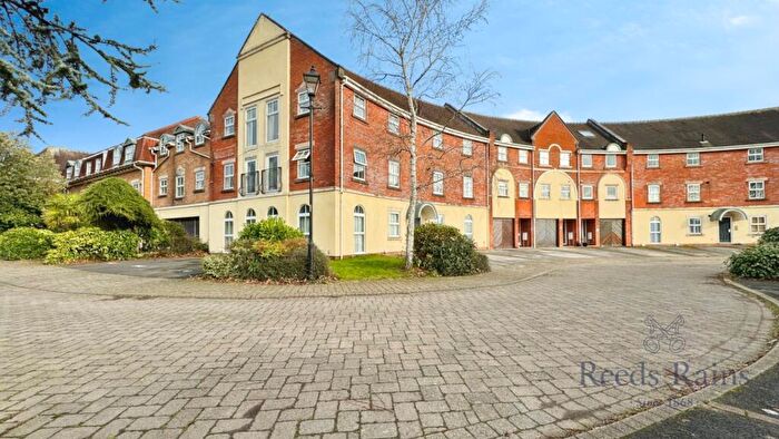 2 Bedroom Apartment For Sale In Holland House Road, Walton-le-Dale, Preston, Lancashire, PR5