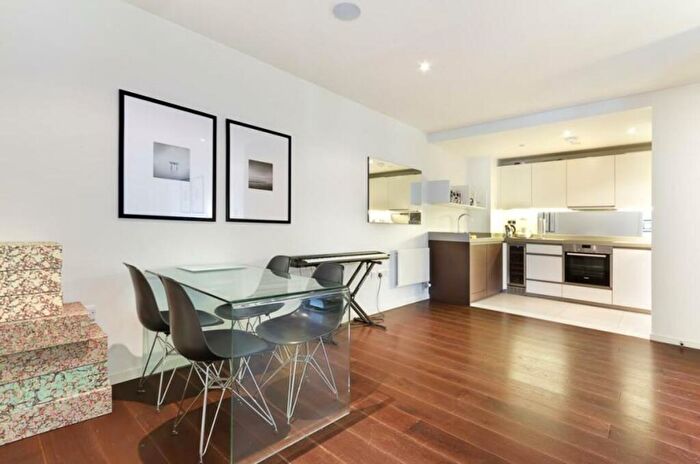 2 Bedroom Apartment To Rent In Baltimore Wharf, Canary Wharf, E14
