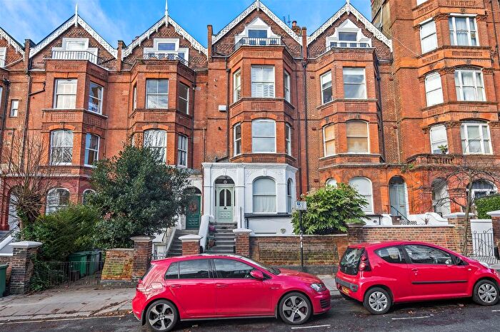 2 Bedroom Flat To Rent In Greencroft Gardens, South Hampstead, NW6