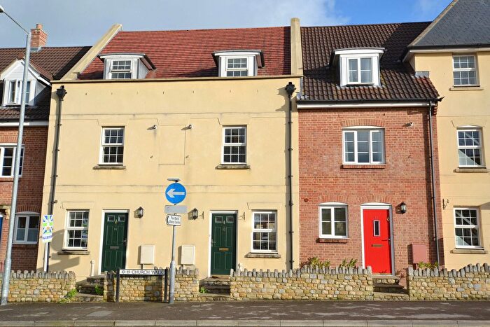 3 Bedroom Town House To Rent In Church Walk, Wincanton, BA9