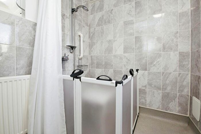 1 Bedroom Flat For Sale In Haven Gardens, Darlington, Durham, DL1