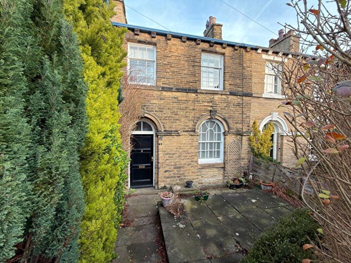 3 Bedroom Terraced House To Rent In Daisy Place, Saltaire, Shipley, BD18