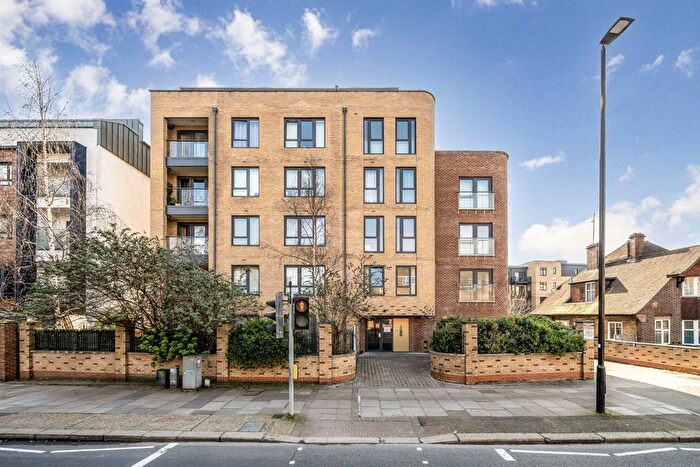 1 Bedroom Flat For Sale In London Road, Isleworth, TW7