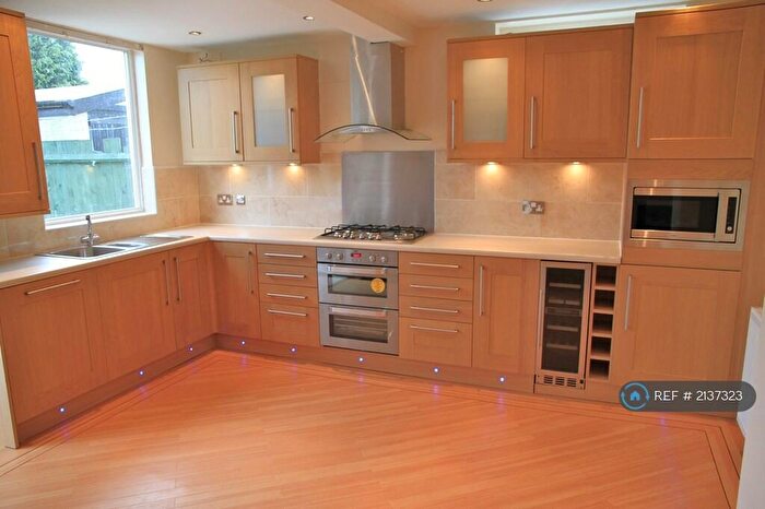 4 Bedroom Semi-Detached House To Rent In Southborough Lane, Bromley, BR2