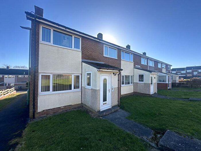 3 Bedroom End Of Terrace House To Rent In Salem Avenue, Consett, DH8