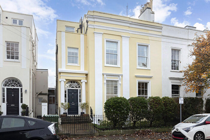 2 Bedroom Apartment To Rent In Priory Street, Cheltenham, GL52