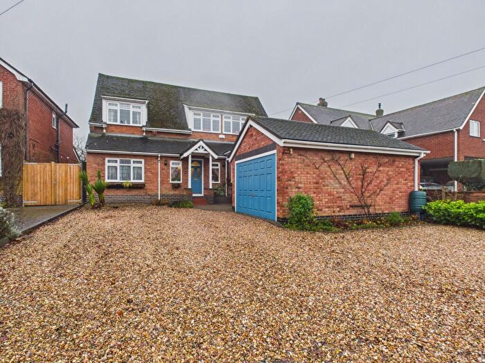 5 Bedroom Detached House For Sale In Hillrise, Burbage, LE10