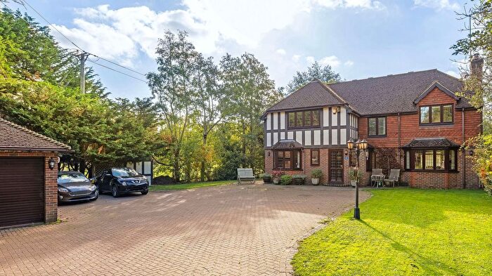 5 Bedroom Detached House For Sale In Waldens Road, Orpington, BR5