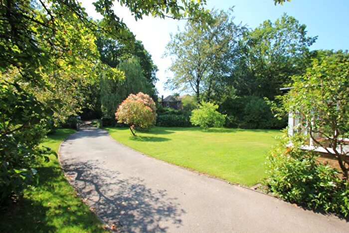 4 Bedroom Detached House To Rent In Horsell, Woking, GU21