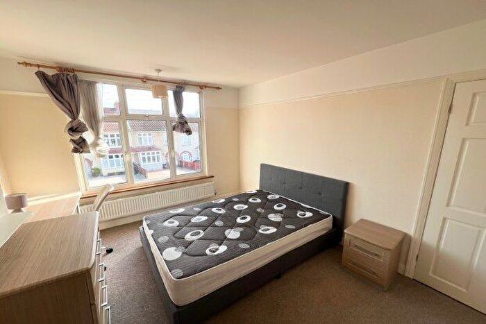 4 Bedroom Property To Rent In Fourth Avenue, Bristol, BS7