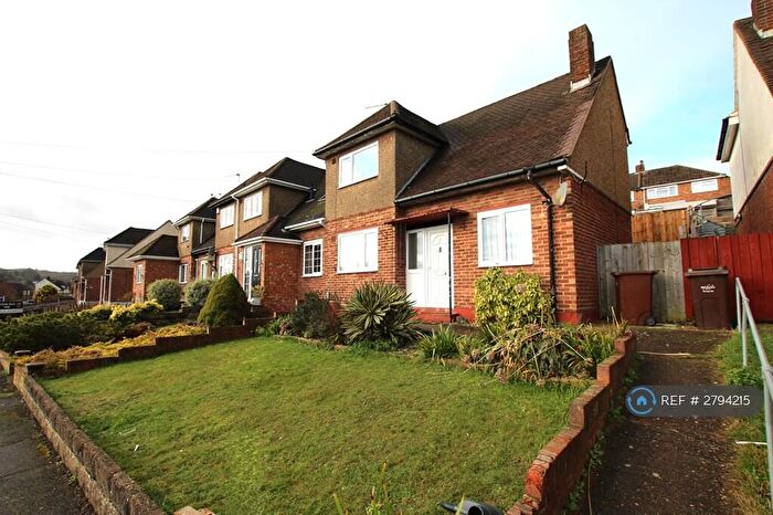 2 Bedroom Semi-Detached House To Rent In Madden Avenue, Chatham, ME5