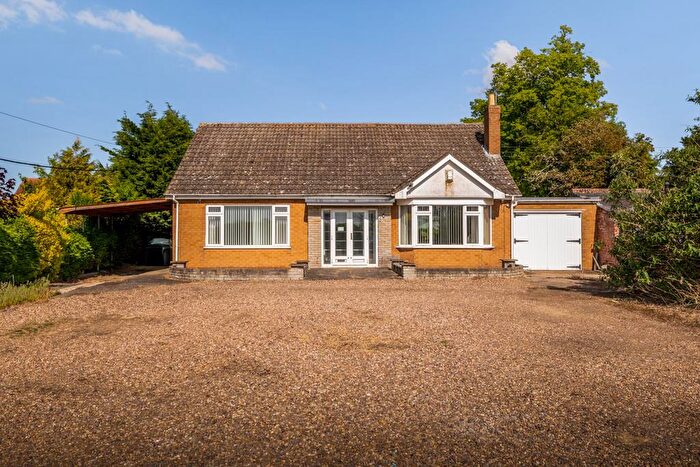 2 Bedroom Detached Bungalow For Sale In Leagate Road, Gipsey Bridge, PE22