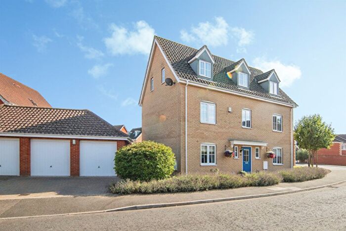 5 Bedroom Detached House For Sale In Mayhew Road, Rendlesham, Woodbridge, IP12