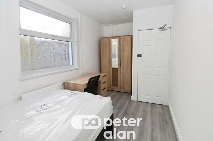 1 Bedroom Apartment To Rent In Colum Road, CF10