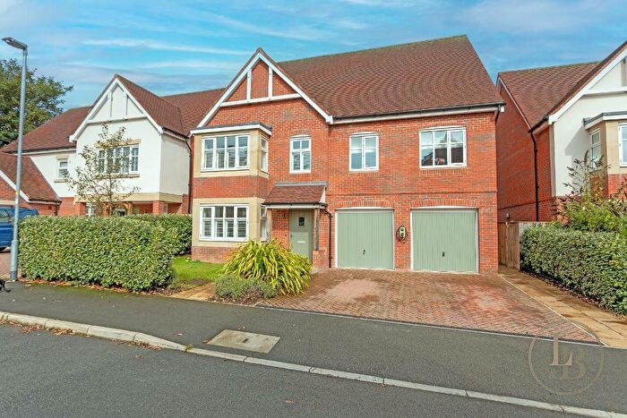 5 Bedroom Detached House For Sale In Wildflower Rise, Mansfield, Nottinghamshire, NG18