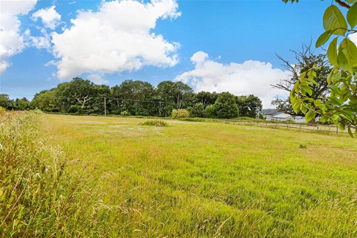 4 Bedroom Link Detached House For Sale In Station Road, Northiam, Rye, East Sussex, TN31