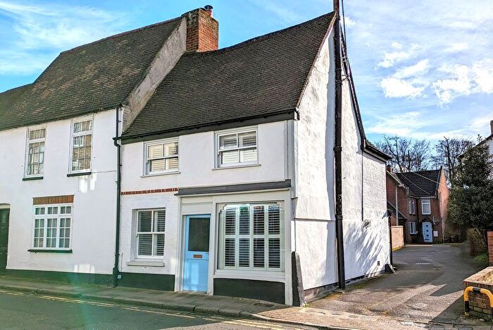 2 Bedroom End Of Terrace House For Sale In High Street, Huntingdon, PE29