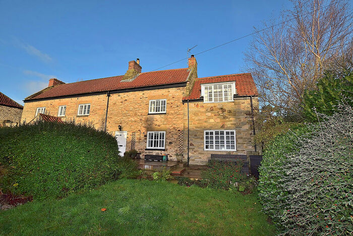 2 Bedroom Cottage To Rent In Middleton Tyas, DL10