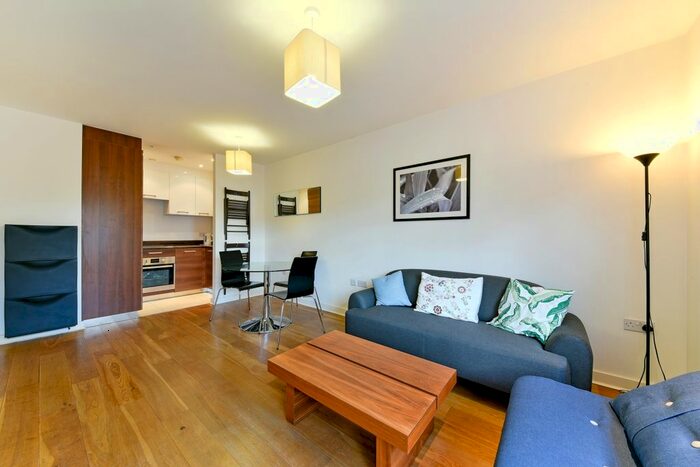 1 Bedroom Flat To Rent In Forge Square, Isle Of Dogs, London, E14
