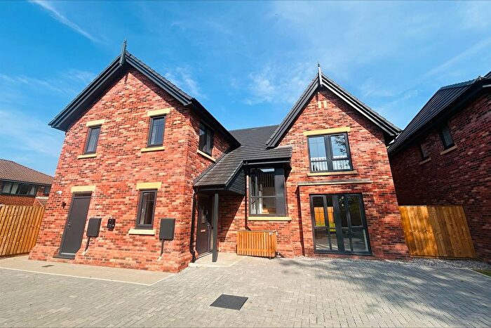 5 Bedroom Detached House For Sale In Lime Grove, Woodley, SK6