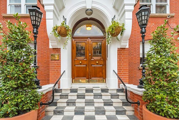 4 Bedroom Flat For Sale In Moscow Road, Westbourne, W2