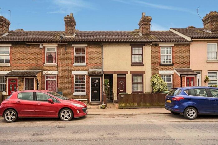 2 Bedroom Terraced House To Rent In Tonbridge Road, Maidstone, Kent, ME16