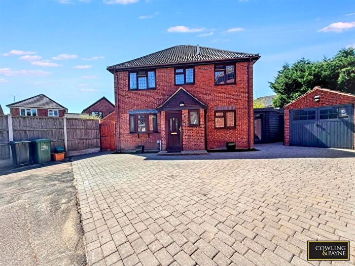 4 Bedroom Detached House For Sale In North Weald Close, Wickford, Essex, SS11
