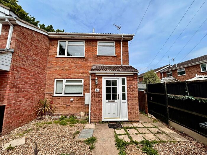 3 Bedroom Semi-Detached House For Sale In Spruce Avenue, Ormesby, Great Yarmouth, NR29