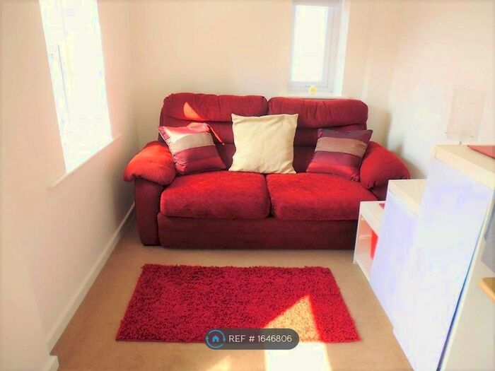 Studio To Rent In Eagle Parade, Buxton, SK17