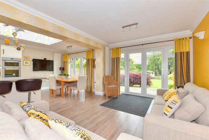 4 Bedroom Detached House For Sale In Canterbury Road, Densole, Folkestone, Kent, CT18