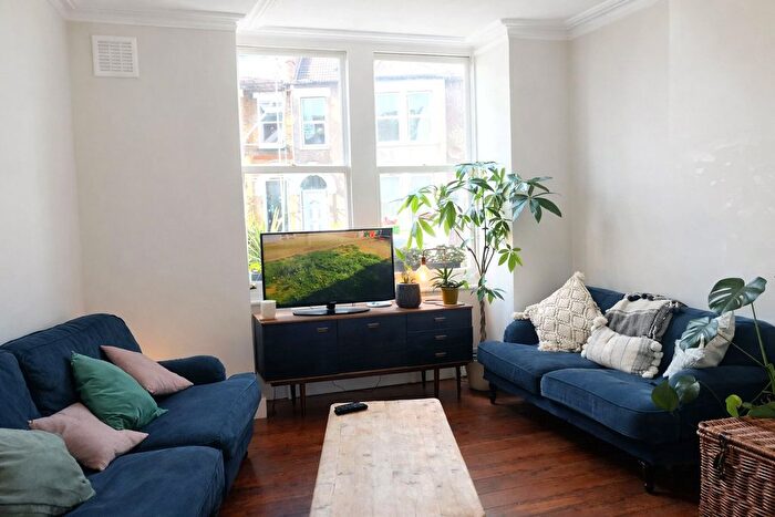 3 Bedroom Terraced House For Sale In Lanier Road, Lewisham, London, SE13