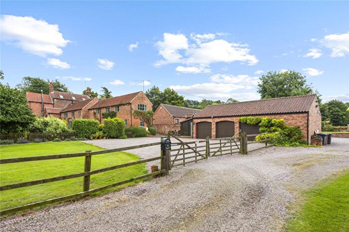 4 Bedroom Semi-Detached House For Sale In Bank Hill, Woodborough, Nottingham, Nottinghamshire, NG14