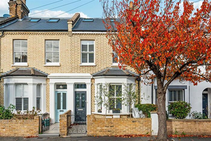 4 Bedroom Terraced House For Sale In Saville Road, London, W4
