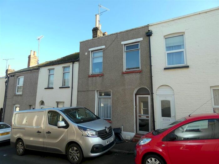 2 Bedroom Property To Rent In Alexandra Road, Ramsgate, CT11